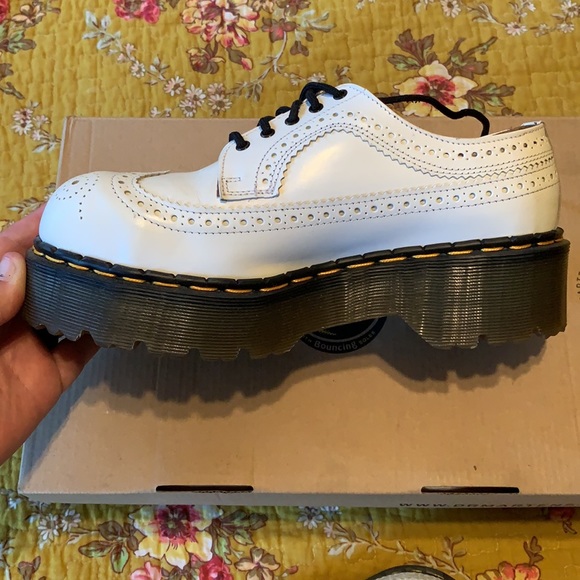 Dr. Martens Shoes - Dr. Martens Platform UK6 MIE WHITE EUC VTG